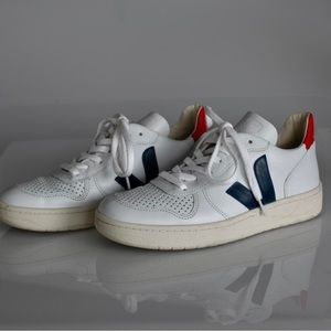 VEJA V-10 Sneakers